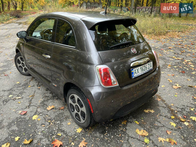 Сірий Фіат 500e, об'ємом двигуна 0 л та пробігом 106 тис. км за 7300 $, фото 3 на Automoto.ua