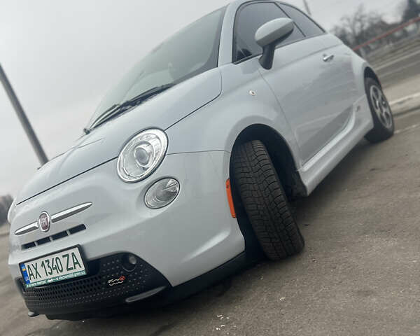 Серый Фиат 500e, объемом двигателя 0 л и пробегом 57 тыс. км за 9700 $, фото 1 на Automoto.ua