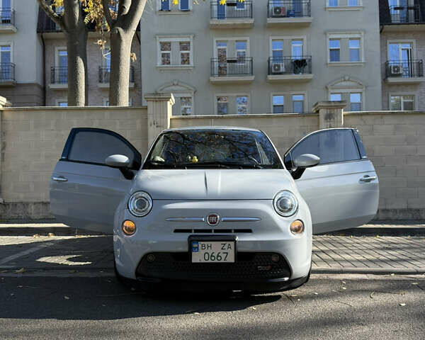 Серый Фиат 500e, объемом двигателя 0 л и пробегом 79 тыс. км за 9200 $, фото 4 на Automoto.ua