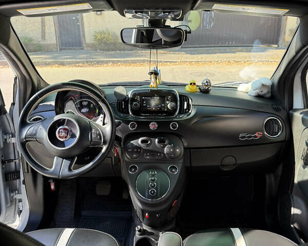 Серый Фиат 500e, объемом двигателя 0 л и пробегом 79 тыс. км за 9200 $, фото 9 на Automoto.ua