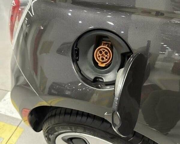 Серый Фиат 500e, объемом двигателя 0 л и пробегом 79 тыс. км за 9700 $, фото 13 на Automoto.ua