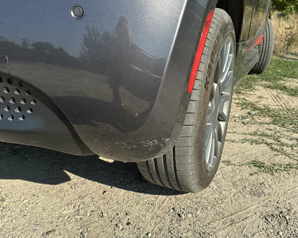 Серый Фиат 500e, объемом двигателя 0 л и пробегом 59 тыс. км за 9000 $, фото 7 на Automoto.ua