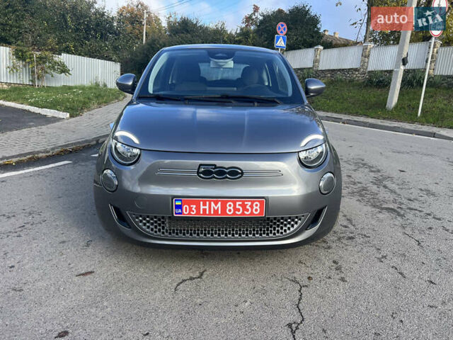 Серый Фиат 500e, объемом двигателя 0 л и пробегом 31 тыс. км за 12700 $, фото 10 на Automoto.ua