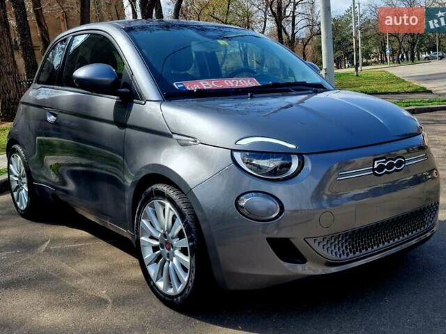 Серый Фиат 500e, объемом двигателя 0 л и пробегом 29 тыс. км за 13950 $, фото 8 на Automoto.ua
