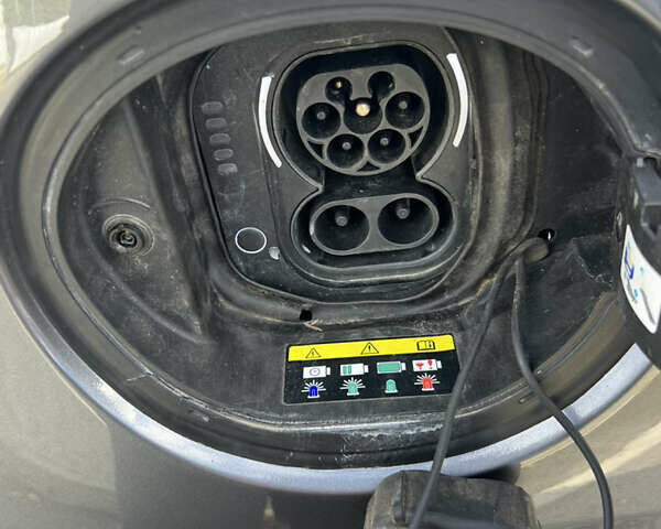 Серый Фиат 500e, объемом двигателя 0 л и пробегом 31 тыс. км за 12700 $, фото 26 на Automoto.ua