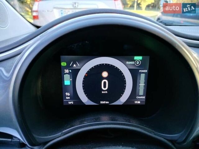 Серый Фиат 500e, объемом двигателя 0 л и пробегом 3 тыс. км за 12500 $, фото 9 на Automoto.ua