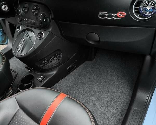 Синій Фіат 500e, об'ємом двигуна 0 л та пробігом 71 тис. км за 8500 $, фото 7 на Automoto.ua