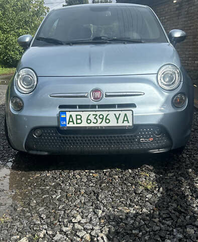 Синий Фиат 500e, объемом двигателя 0 л и пробегом 91 тыс. км за 7150 $, фото 6 на Automoto.ua