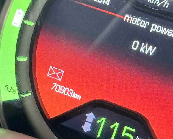 Синий Фиат 500e, объемом двигателя 0 л и пробегом 70 тыс. км за 8800 $, фото 5 на Automoto.ua