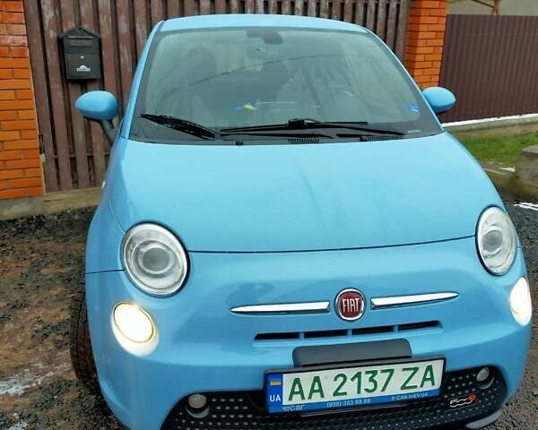 Синий Фиат 500e, объемом двигателя 0 л и пробегом 61 тыс. км за 9500 $, фото 2 на Automoto.ua