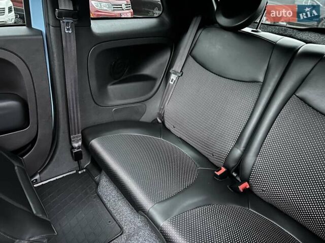 Синій Фіат 500e, об'ємом двигуна 0 л та пробігом 104 тис. км за 7700 $, фото 40 на Automoto.ua