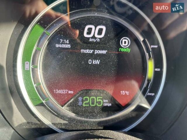 Синий Фиат 500e, объемом двигателя 0 л и пробегом 134 тыс. км за 6900 $, фото 1 на Automoto.ua