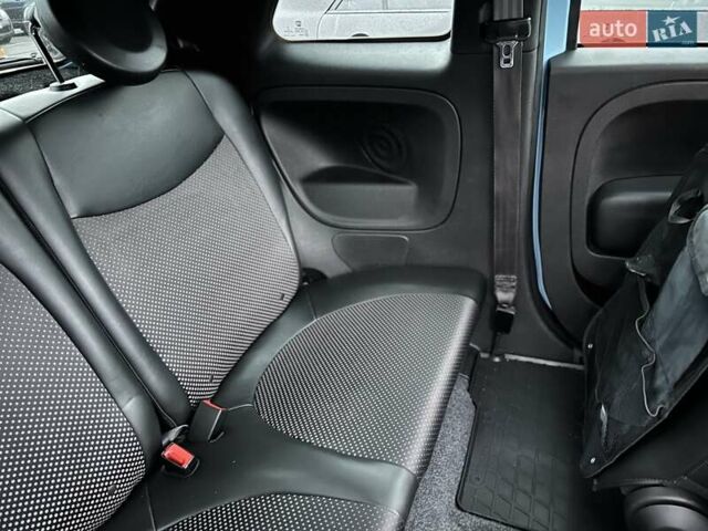 Синій Фіат 500e, об'ємом двигуна 0 л та пробігом 104 тис. км за 7700 $, фото 39 на Automoto.ua