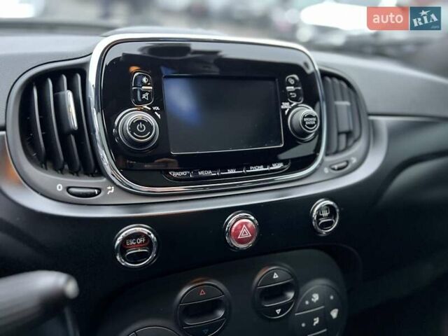 Синій Фіат 500e, об'ємом двигуна 0 л та пробігом 104 тис. км за 7700 $, фото 34 на Automoto.ua