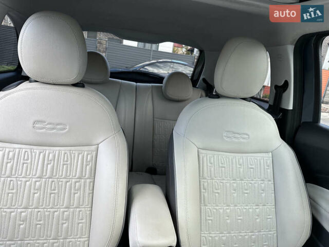 Синий Фиат 500e, объемом двигателя 0 л и пробегом 28 тыс. км за 14800 $, фото 20 на Automoto.ua