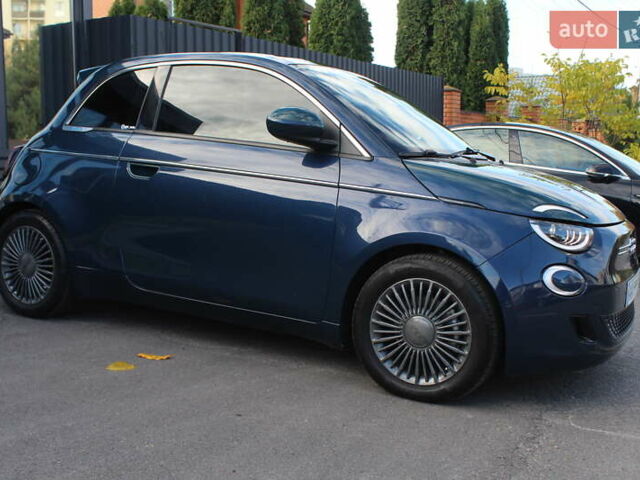 Синий Фиат 500e, объемом двигателя 0 л и пробегом 28 тыс. км за 14800 $, фото 6 на Automoto.ua