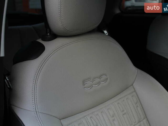 Синий Фиат 500e, объемом двигателя 0 л и пробегом 28 тыс. км за 14800 $, фото 24 на Automoto.ua