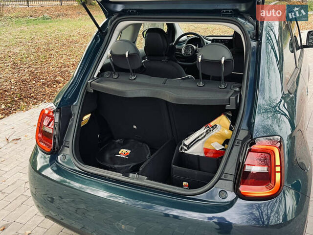 Синий Фиат 500e, объемом двигателя 0 л и пробегом 1 тыс. км за 19999 $, фото 29 на Automoto.ua