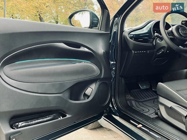 Синий Фиат 500e, объемом двигателя 0 л и пробегом 1 тыс. км за 19999 $, фото 20 на Automoto.ua