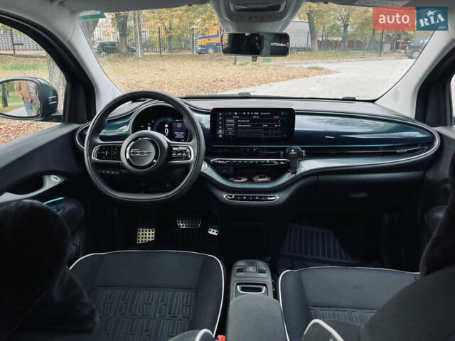 Синий Фиат 500e, объемом двигателя 0 л и пробегом 1 тыс. км за 19999 $, фото 14 на Automoto.ua