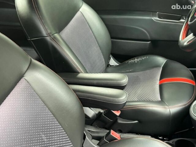 Синий Фиат 500e, объемом двигателя 0 л и пробегом 94 тыс. км за 8590 $, фото 20 на Automoto.ua