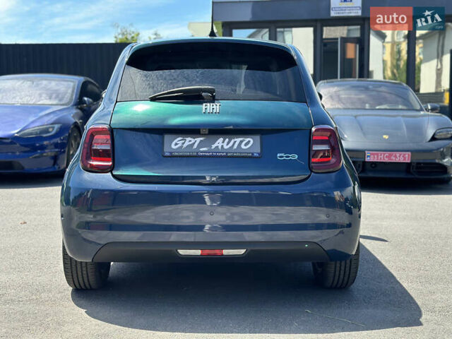 Зеленый Фиат 500e, объемом двигателя 0 л и пробегом 29 тыс. км за 15400 $, фото 8 на Automoto.ua