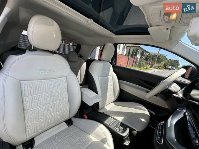 Зеленый Фиат 500e, объемом двигателя 0 л и пробегом 29 тыс. км за 15400 $, фото 20 на Automoto.ua