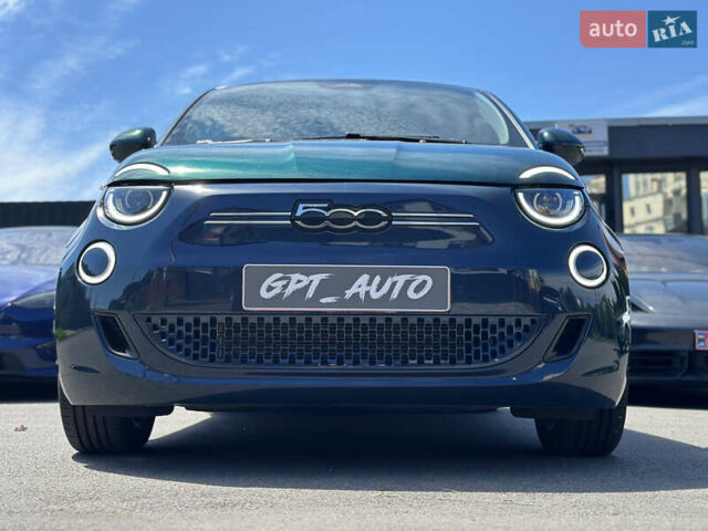 Зеленый Фиат 500e, объемом двигателя 0 л и пробегом 29 тыс. км за 15400 $, фото 3 на Automoto.ua