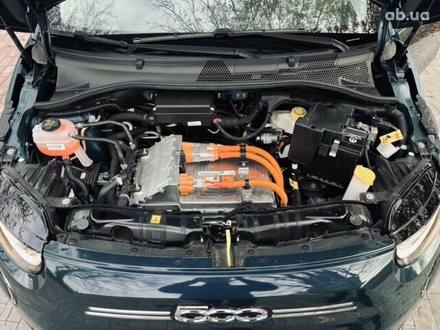 Зелений Фіат 500e, об'ємом двигуна 0 л та пробігом 0 тис. км за 19500 $, фото 11 на Automoto.ua