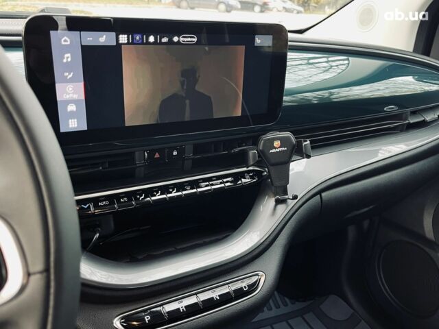 Зелений Фіат 500e, об'ємом двигуна 0 л та пробігом 0 тис. км за 19500 $, фото 8 на Automoto.ua