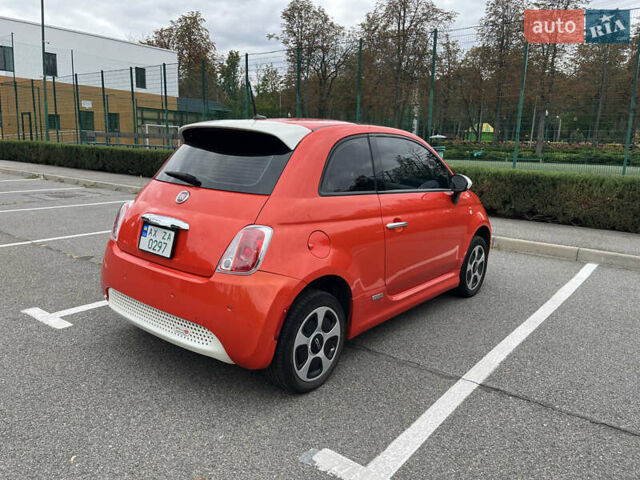 Оранжевый Фиат 500e, объемом двигателя 0 л и пробегом 129 тыс. км за 5800 $, фото 3 на Automoto.ua