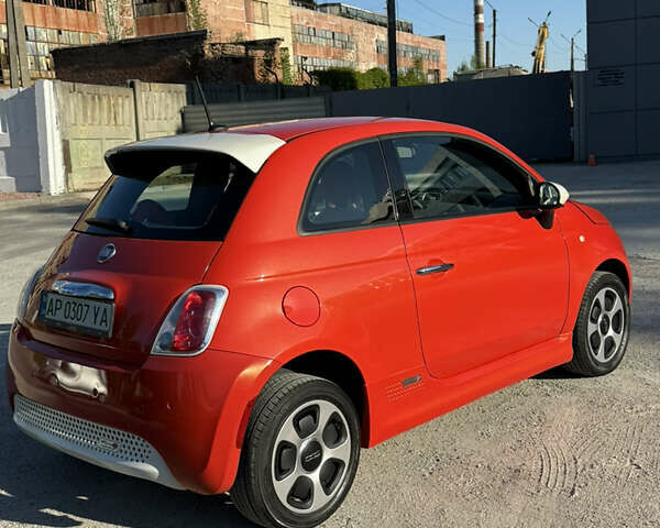 Оранжевый Фиат 500e, объемом двигателя 0 л и пробегом 61 тыс. км за 5200 $, фото 2 на Automoto.ua