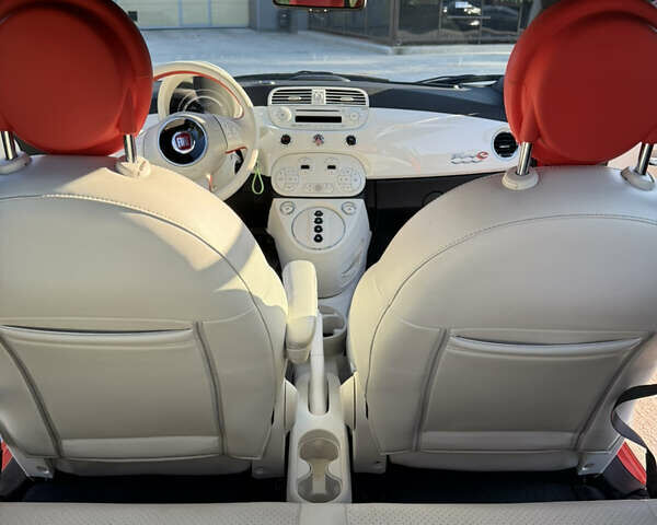 Оранжевый Фиат 500e, объемом двигателя 0 л и пробегом 61 тыс. км за 5200 $, фото 7 на Automoto.ua