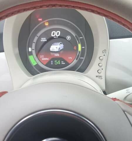 Помаранчевий Фіат 500e, об'ємом двигуна 0 л та пробігом 64 тис. км за 8400 $, фото 17 на Automoto.ua