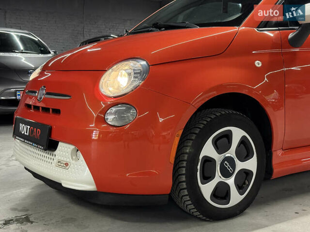 Помаранчевий Фіат 500e, об'ємом двигуна 0 л та пробігом 79 тис. км за 6800 $, фото 23 на Automoto.ua