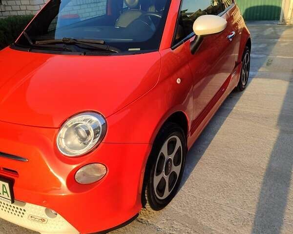 Оранжевый Фиат 500e, объемом двигателя 0 л и пробегом 59 тыс. км за 8500 $, фото 2 на Automoto.ua