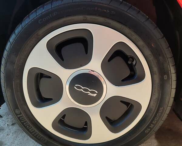 Оранжевый Фиат 500e, объемом двигателя 0 л и пробегом 59 тыс. км за 8500 $, фото 8 на Automoto.ua