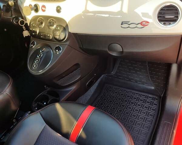 Оранжевый Фиат 500e, объемом двигателя 0 л и пробегом 59 тыс. км за 8500 $, фото 7 на Automoto.ua