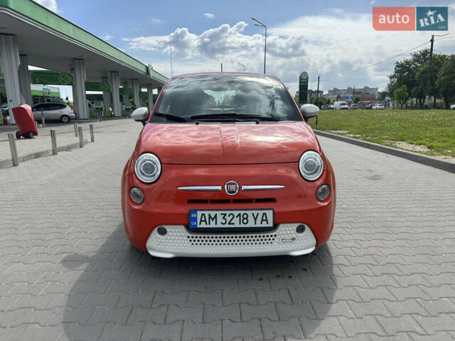 Оранжевый Фиат 500e, объемом двигателя 0 л и пробегом 36 тыс. км за 7800 $, фото 1 на Automoto.ua