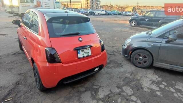 Фиат 500e 2015 в Одессе на Automoto.ua Оранжевый Фиат 500e, объемом двигателя 0 л и пробегом 67 тыс. км за 6650 $, фото 1 на Automoto.ua