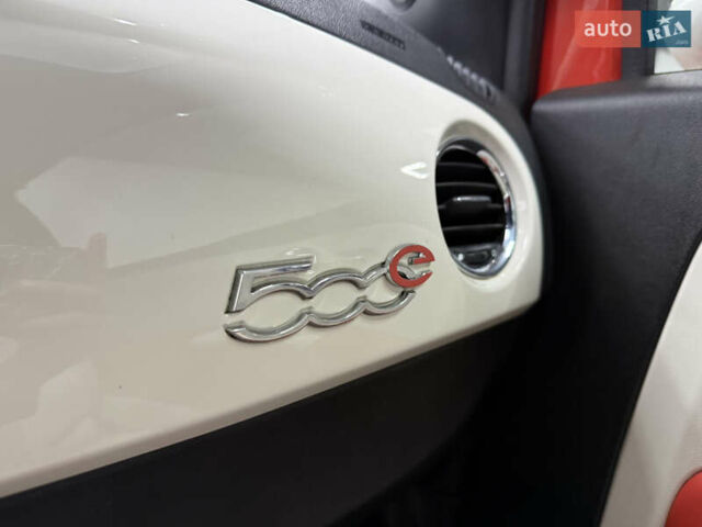 Оранжевый Фиат 500e, объемом двигателя 0 л и пробегом 67 тыс. км за 6300 $, фото 17 на Automoto.ua