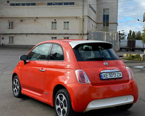 Оранжевый Фиат 500e, объемом двигателя 0 л и пробегом 55 тыс. км за 7700 $, фото 4 на Automoto.ua