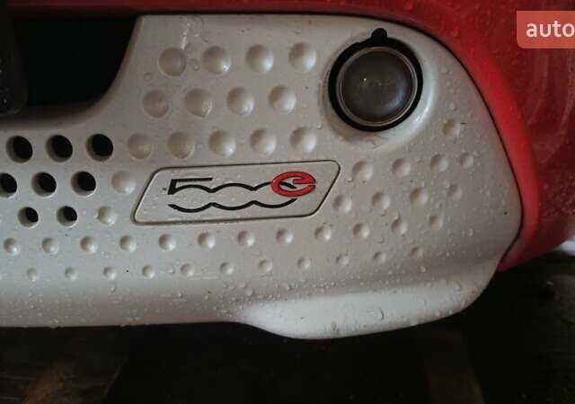 Оранжевый Фиат 500e, объемом двигателя 0 л и пробегом 75 тыс. км за 7000 $, фото 14 на Automoto.ua