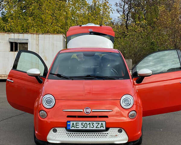 Оранжевый Фиат 500e, объемом двигателя 0 л и пробегом 55 тыс. км за 7700 $, фото 27 на Automoto.ua