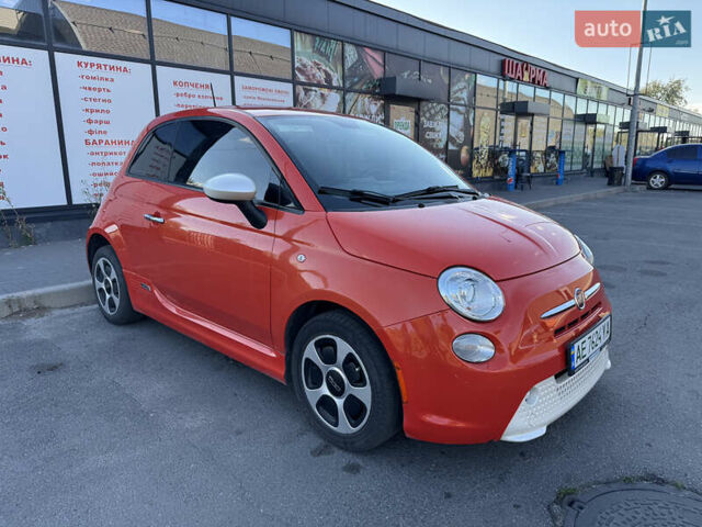 Оранжевый Фиат 500e, объемом двигателя 0 л и пробегом 98 тыс. км за 7800 $, фото 5 на Automoto.ua