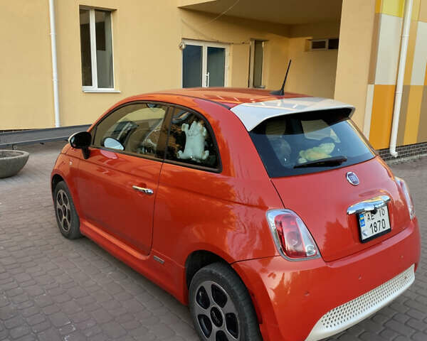 Оранжевый Фиат 500e, объемом двигателя 0 л и пробегом 71 тыс. км за 7800 $, фото 3 на Automoto.ua