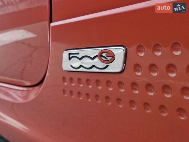 Оранжевый Фиат 500e, объемом двигателя 0 л и пробегом 130 тыс. км за 7900 $, фото 20 на Automoto.ua