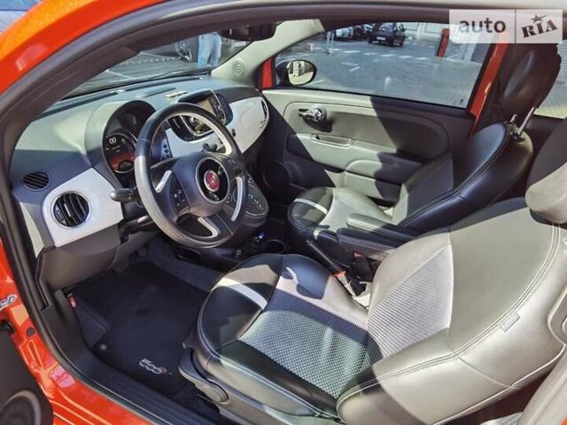 Оранжевый Фиат 500e, объемом двигателя 0 л и пробегом 72 тыс. км за 10000 $, фото 12 на Automoto.ua