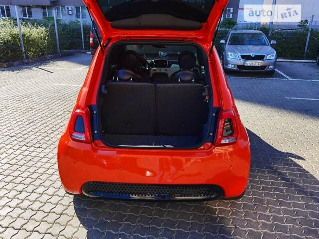 Оранжевый Фиат 500e, объемом двигателя 0 л и пробегом 72 тыс. км за 10000 $, фото 10 на Automoto.ua