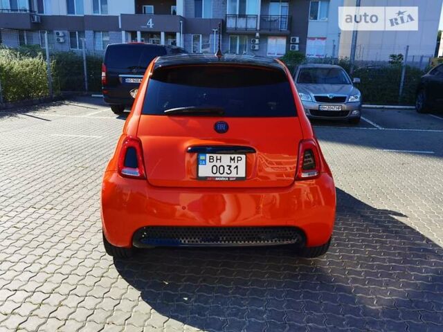 Оранжевый Фиат 500e, объемом двигателя 0 л и пробегом 72 тыс. км за 10000 $, фото 4 на Automoto.ua